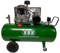 Kolbenkompressor 700/15/2/270 D 400 Volt, liegend